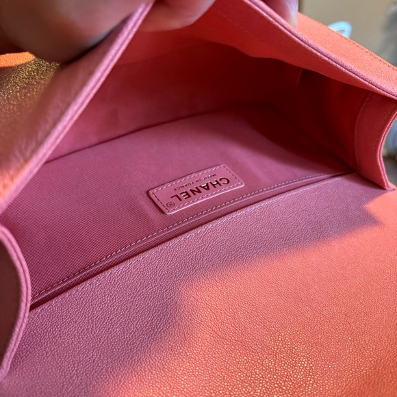 Chanel Boy medium flap year 2021 - Picture 7 of 7